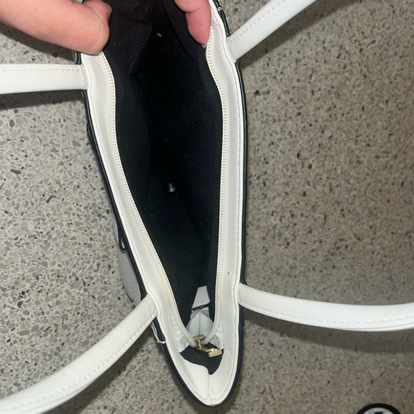 White Handbag with Bow Accent - Picture 5 of 5